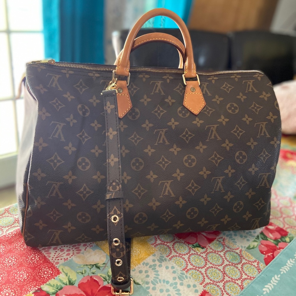 Louis Vuitton Monogram Speedy 40